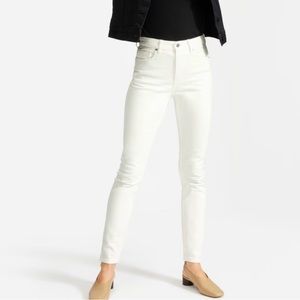 White Everlane skinny jeans